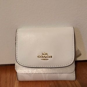 Coach Trifold Leather Wallet BRAND NEW!